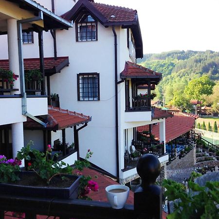Hotel Manastir Berovo Kültér fotó