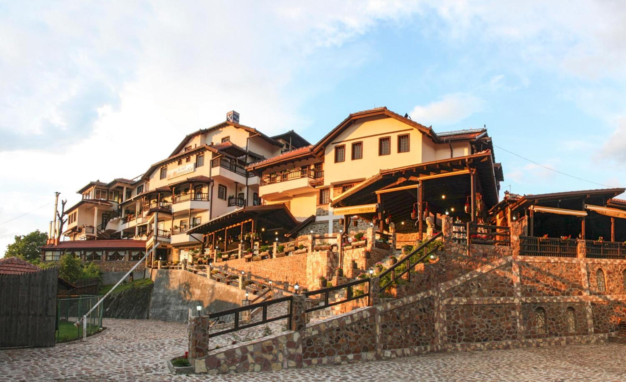 Hotel Manastir Berovo Kültér fotó